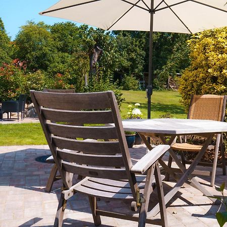 Ferienhaus Seeschwalbe Mit Grossem Garten Eckernforde Bagian luar foto